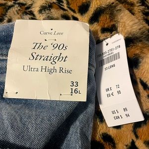 Abercrombie & Fitch Curve Love ‘90s Ultra High Rise Straight Jean